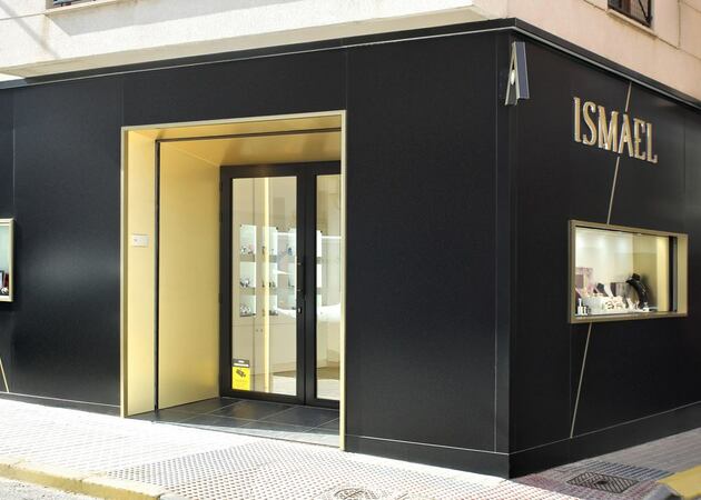 Image gallery Ismael Jewelers 2
