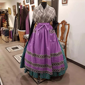 Foto de portada Atavios