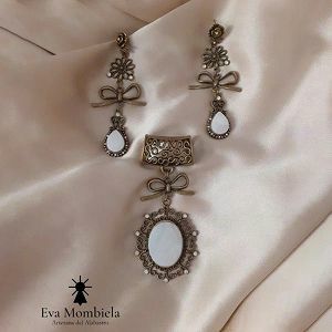 Foto de portada Eva Mombiela